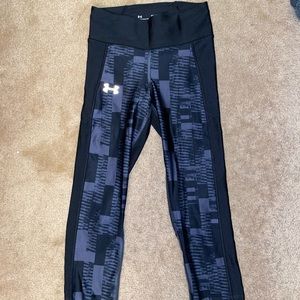 XS under Armour leggings!